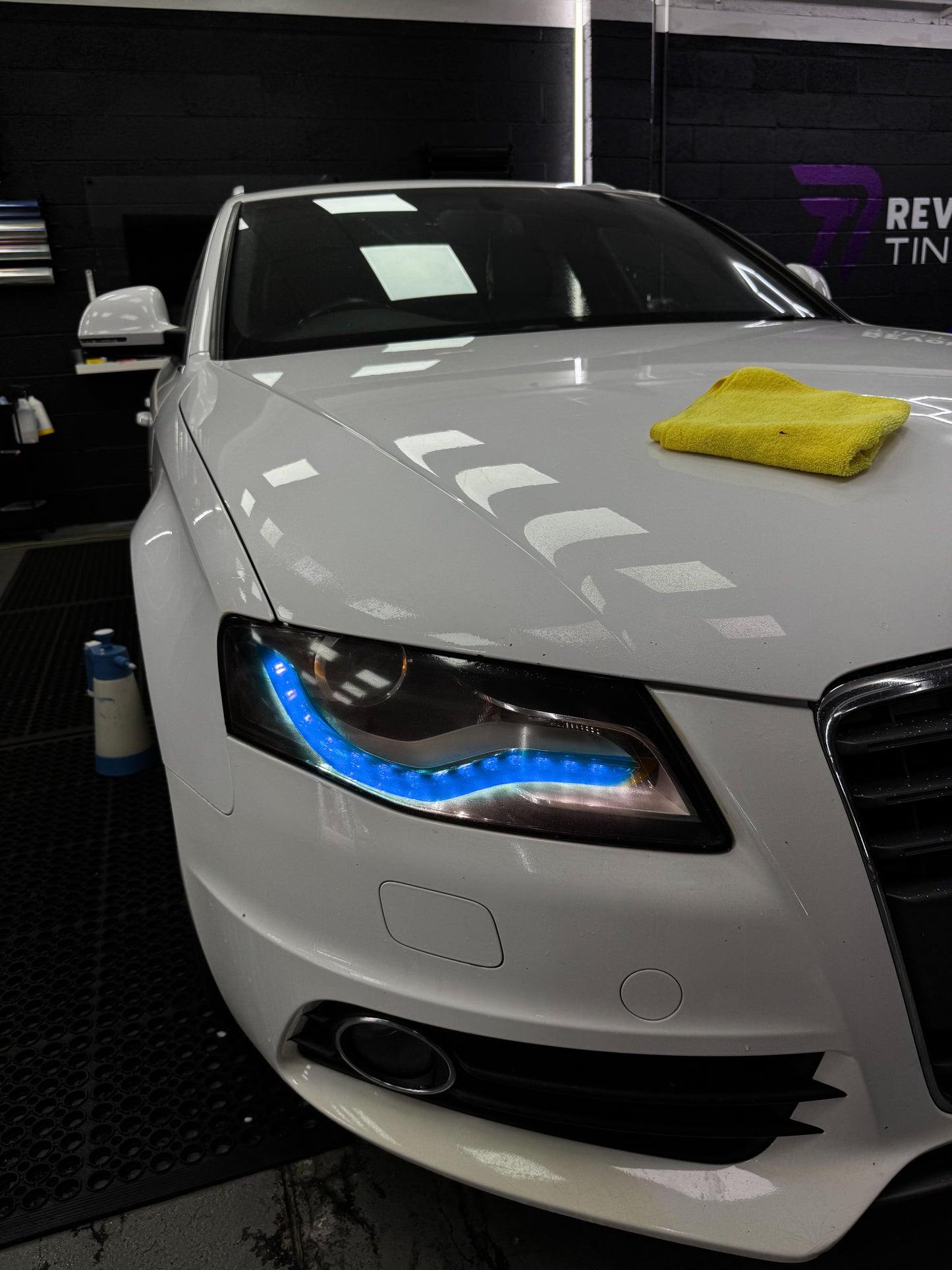 Audi A4 B8 DRL kit (SKU 9031 3131)