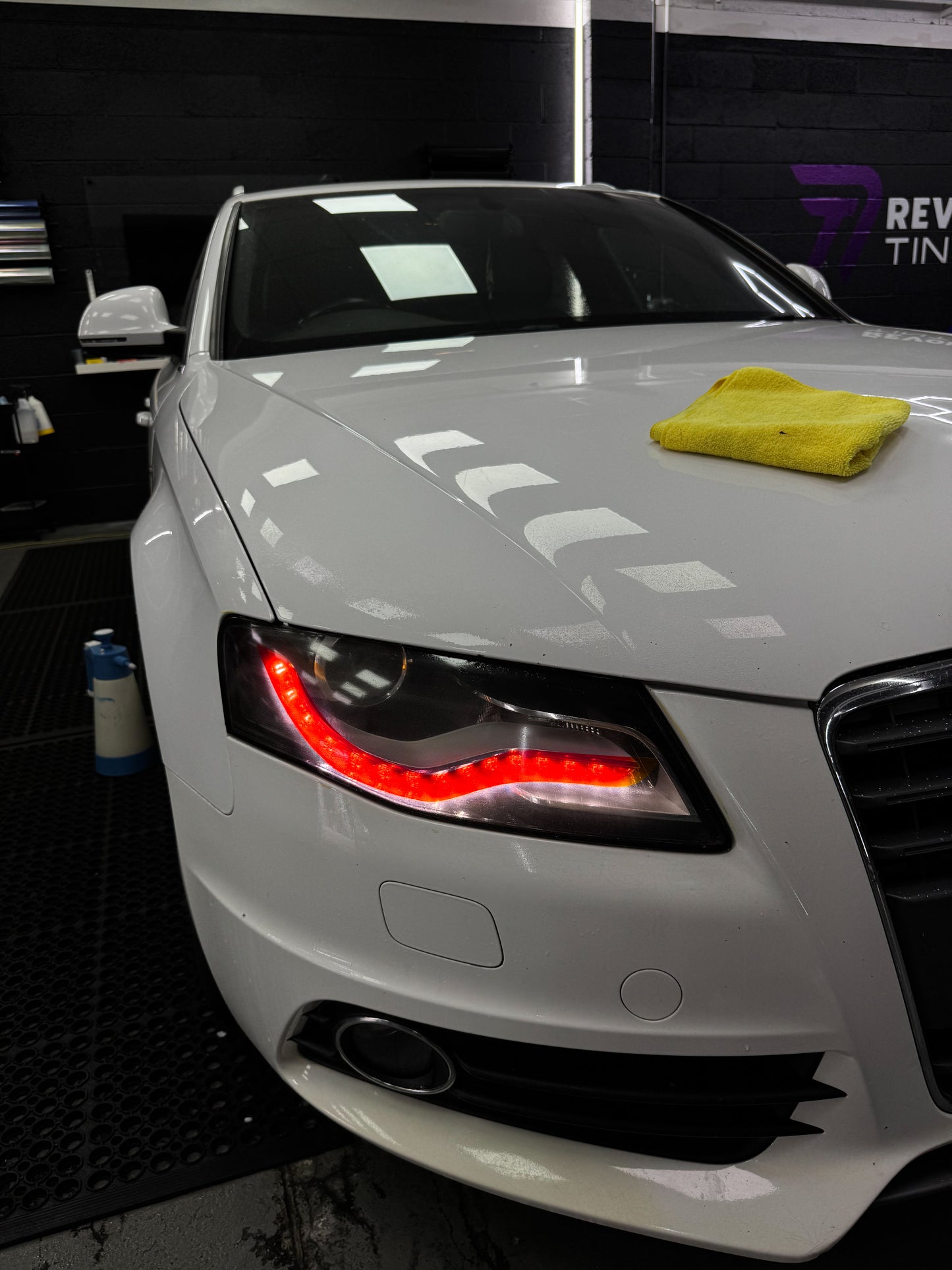 Audi A4 B8 DRL kit (SKU 9031 3131)